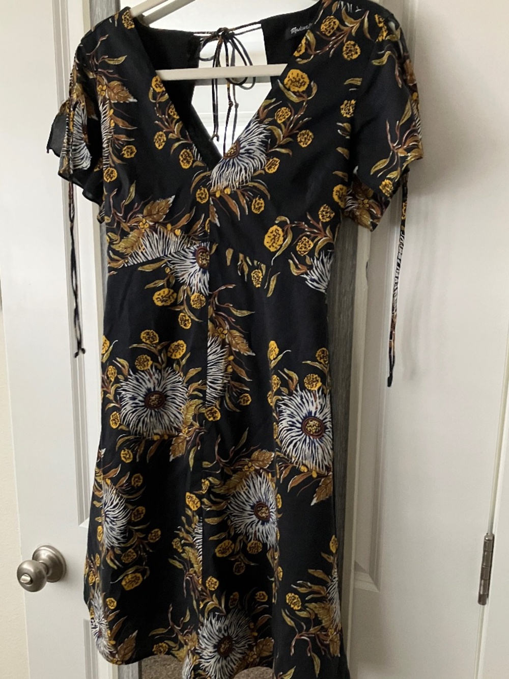 Madewell flutter sleeve dress
